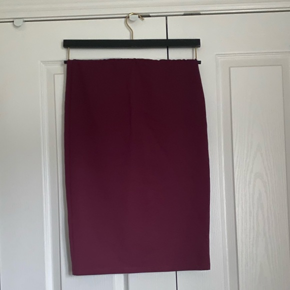 Forever21 Knee Length Pencil Skirt